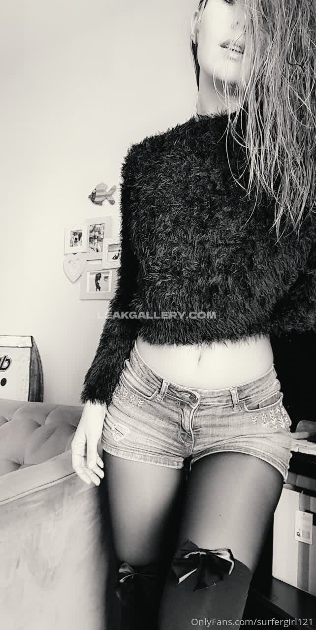 Surfergirl121 Exclusive Leaked Nude OnlyFans #8165410