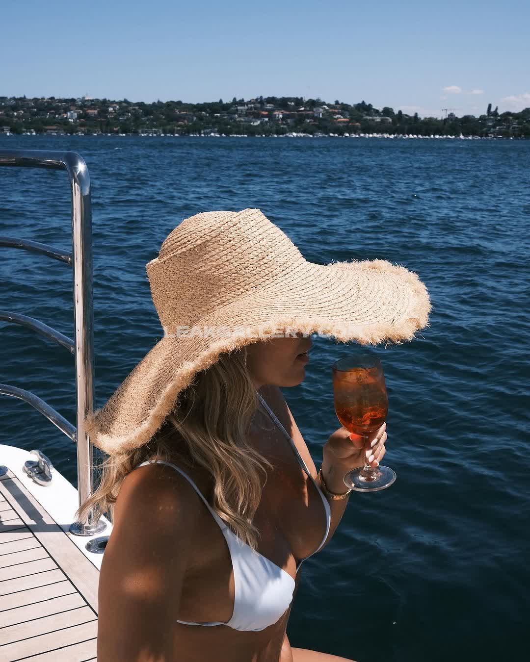 Tashoakley Exclusive Leaked Nude OnlyFans #4093741