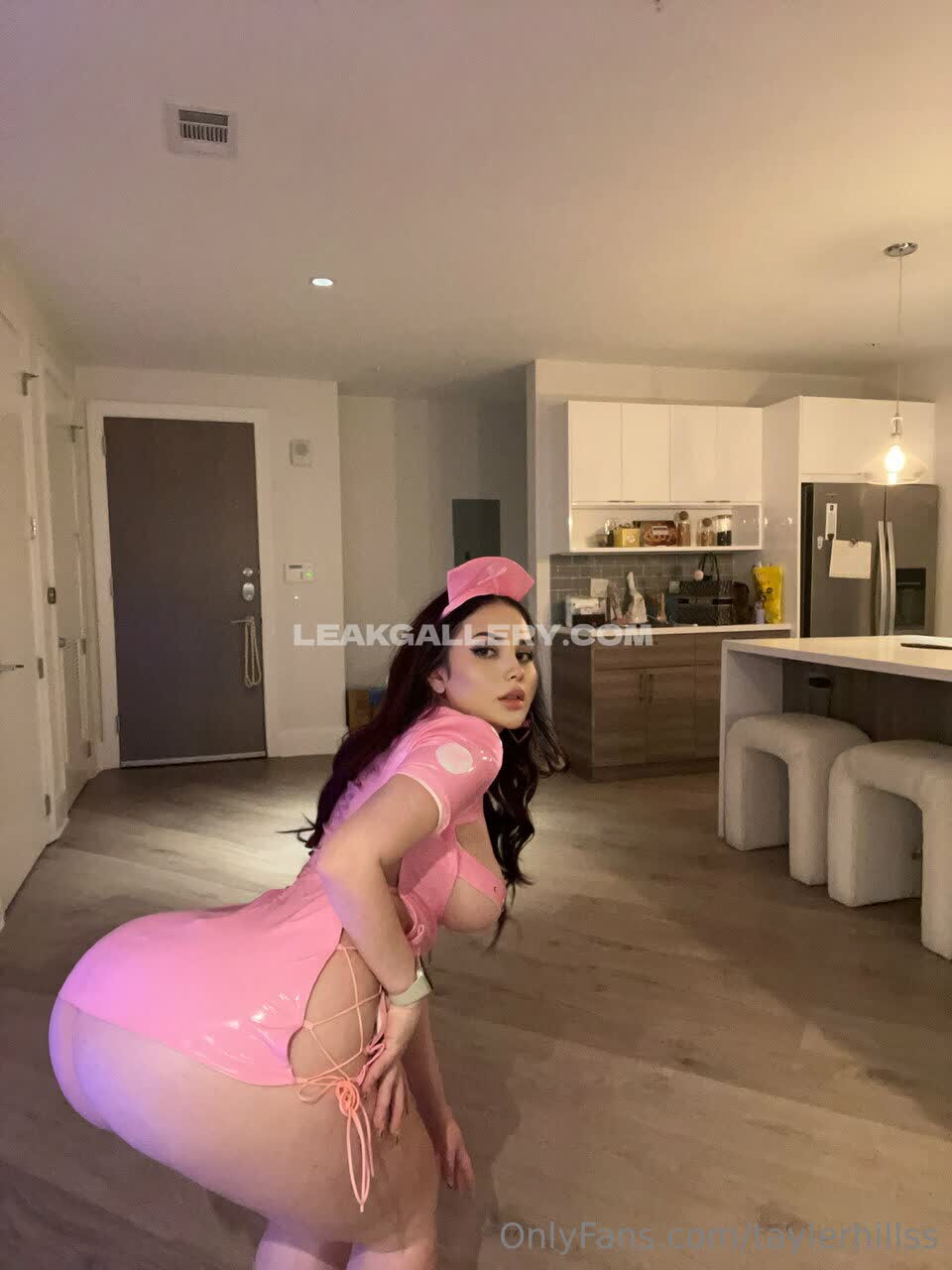 Taylerhills Exclusive Leaked Nude OnlyFans #8313095