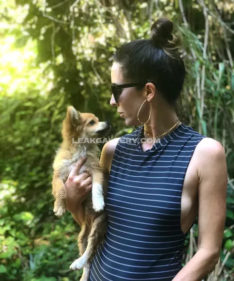 The_carrie_chronicles / driftwoodmaui / driftwood_maui Exclusive Leaked Nude Onlyfans #7886360