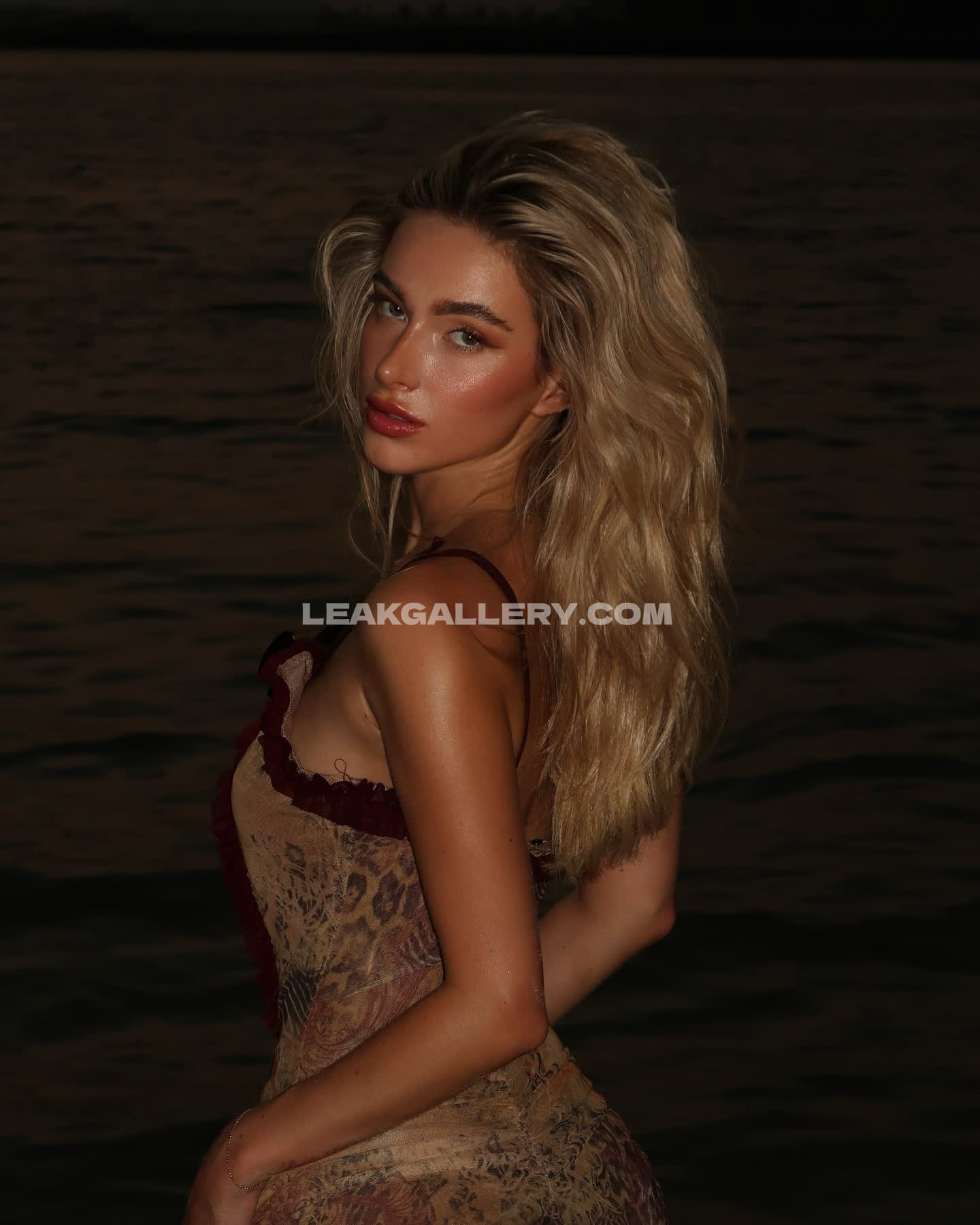 Turnttoni Exclusive Leaked Nude OnlyFans #4111487