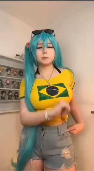 upminaa video thumbnail