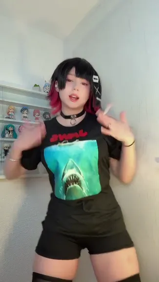 upminaa video thumbnail