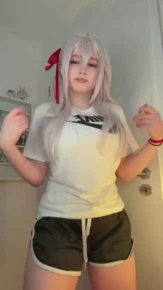 upminaa video thumbnail