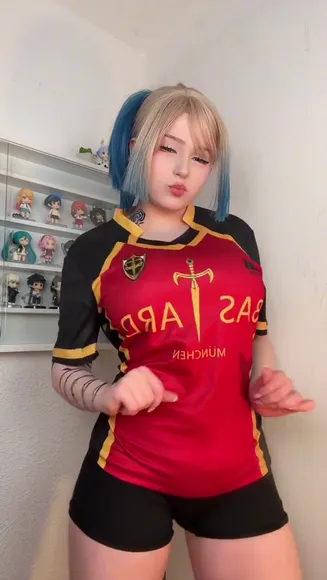 upminaa video thumbnail