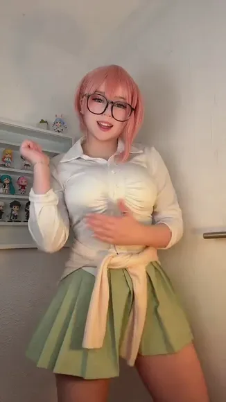 upminaa video thumbnail