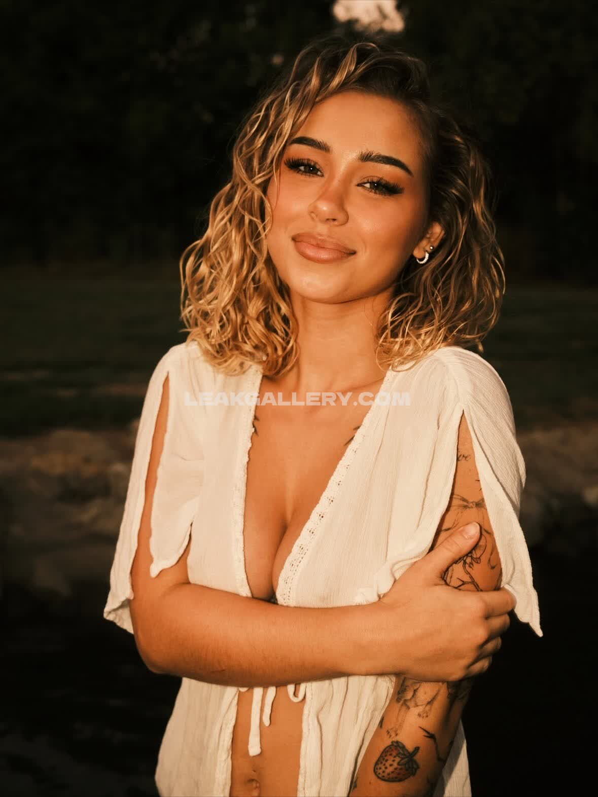 Urbzz Exclusive Leaked Nude OnlyFans #8134212