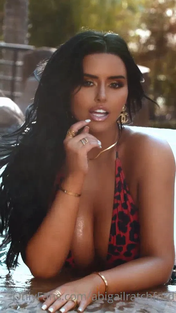 Abigailratchford Leopard Bikini Pool Pose OnlyFans Video Leaked