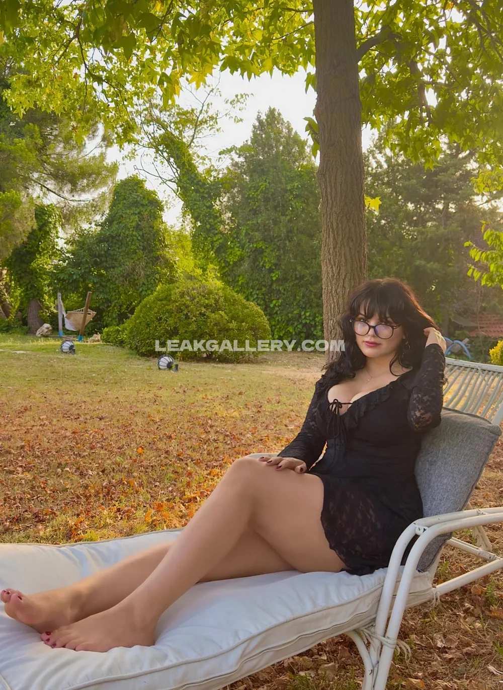 Acnoctemfree Black Lace Dress Lounging OnlyFans Photo Leaked