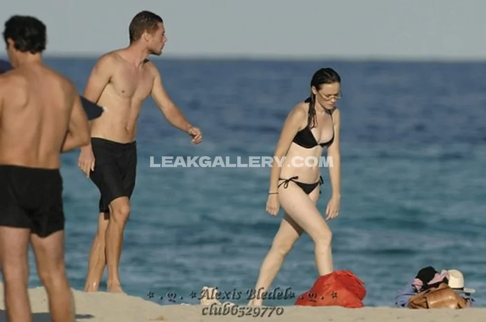 Alexis_bledel Bikini Beach Walk OnlyFans Photo Leaked