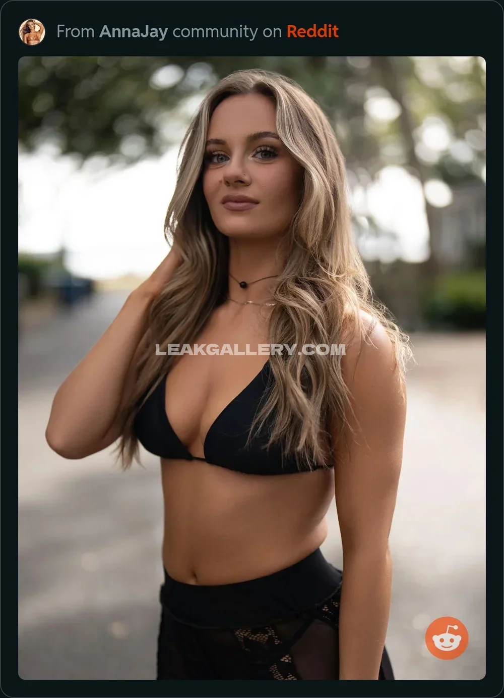 Annajay____ Black Bikini Top Pose OnlyFans Photo Leaked