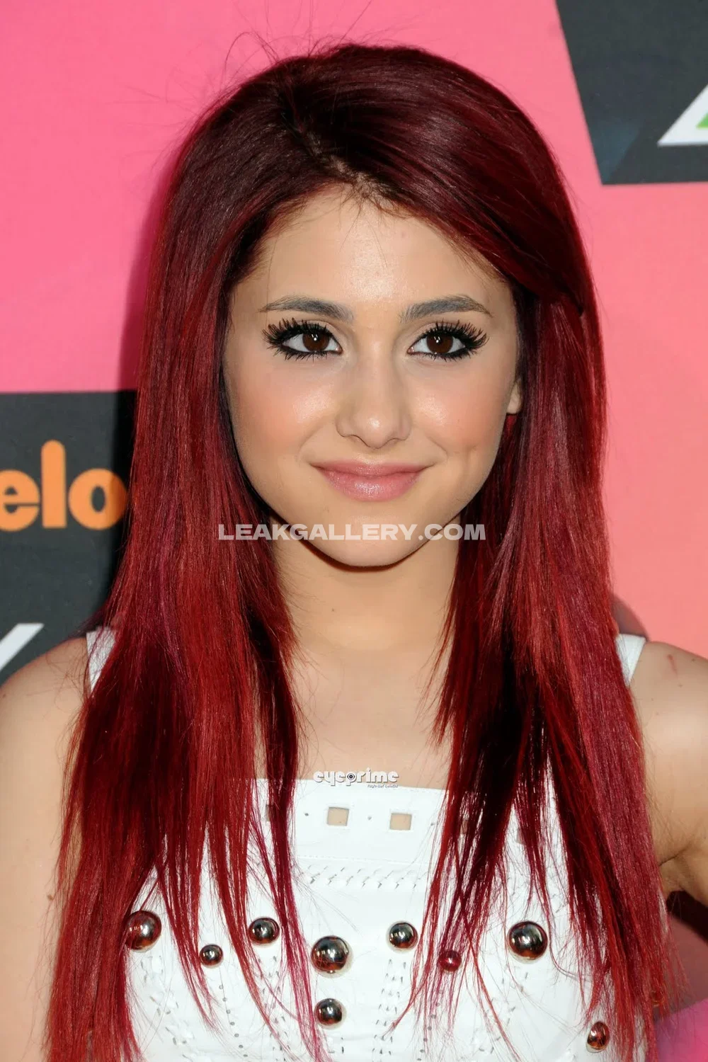 Arianagrande Red Hair Smiling Pose OnlyFans Photo Leaked