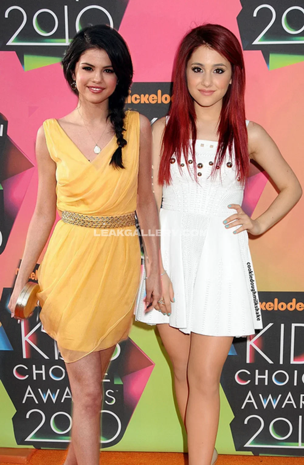 Arianagrande Red Hair White Dress OnlyFans Photo Leaked