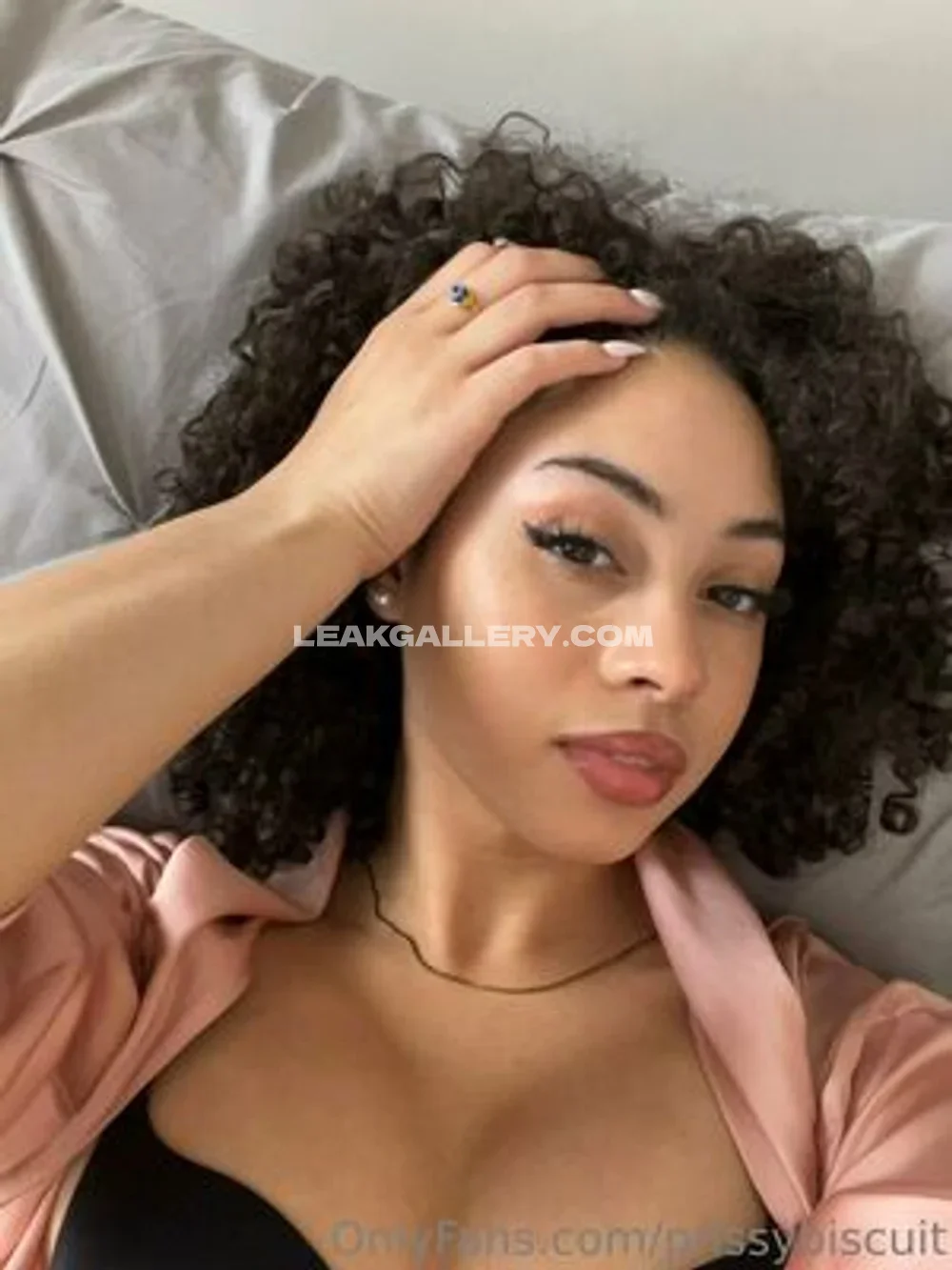 arielle_tara