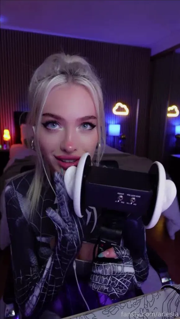 Ariesiatv ASMR Microphone Tease OnlyFans Video Leaked