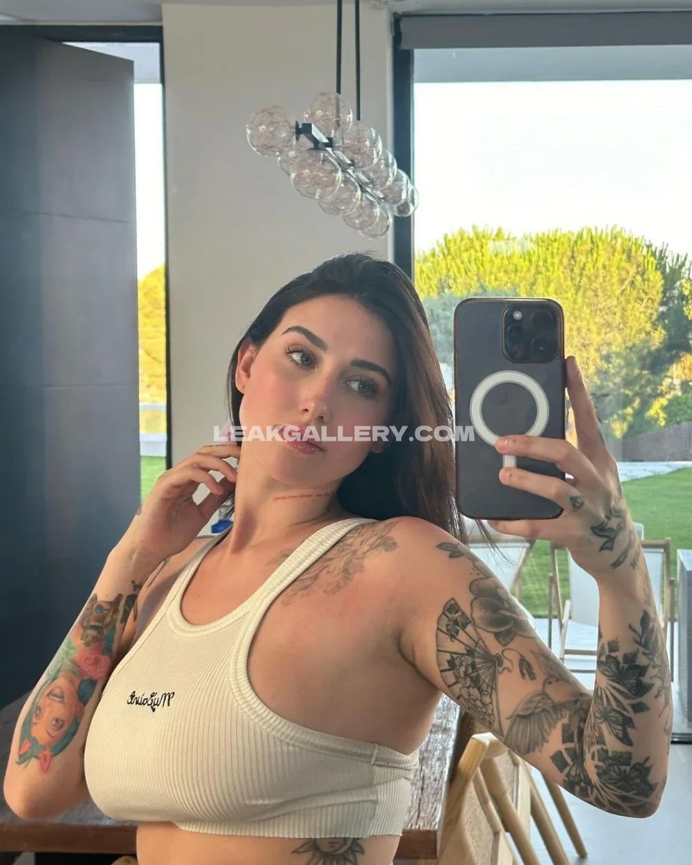 Aylulopez Tattooed Arms Selfie Pose OnlyFans Photo Leaked