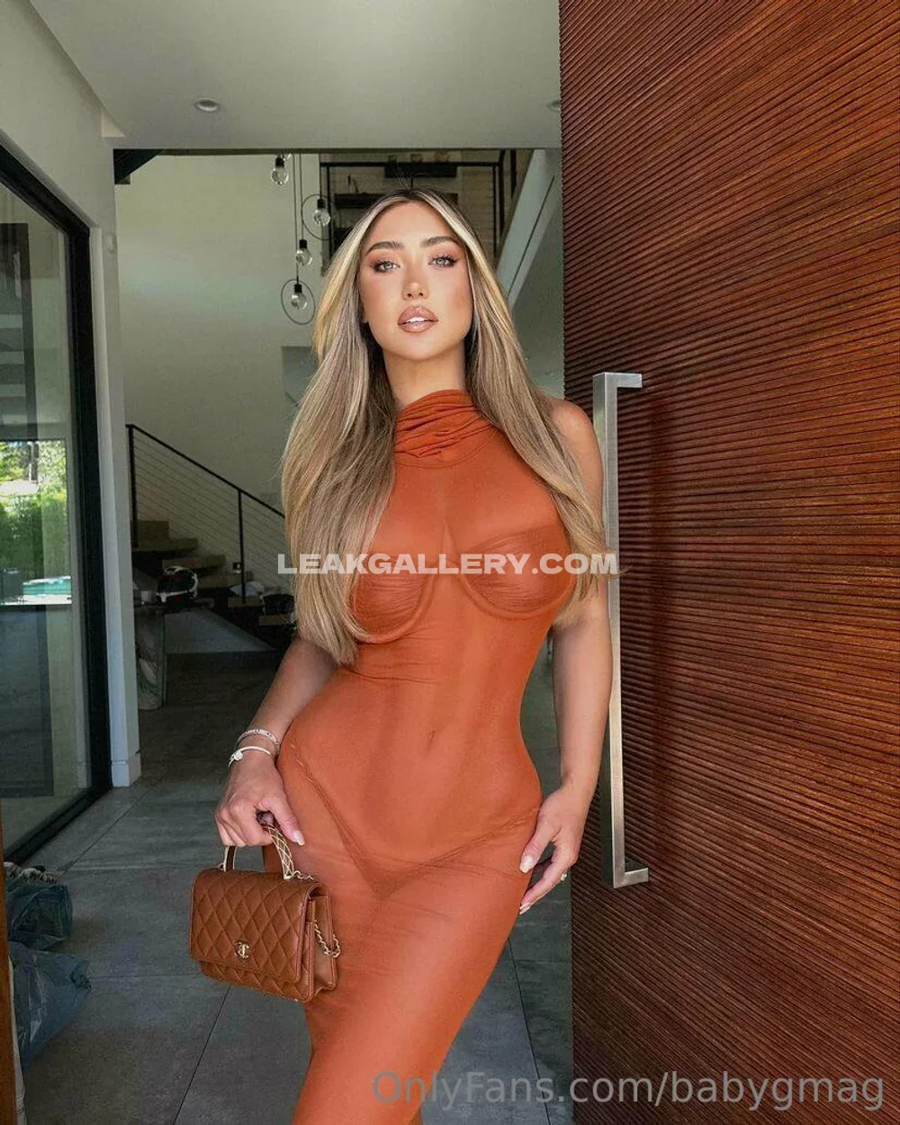Babygmag Tight Orange Dress Pose OnlyFans Photo Leaked