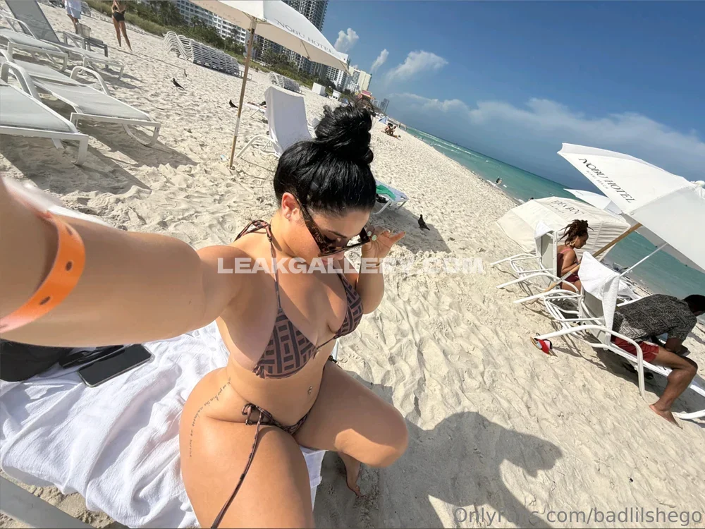 Badlilshego Bikini Beach Selfie Pose OnlyFans Photo Leaked