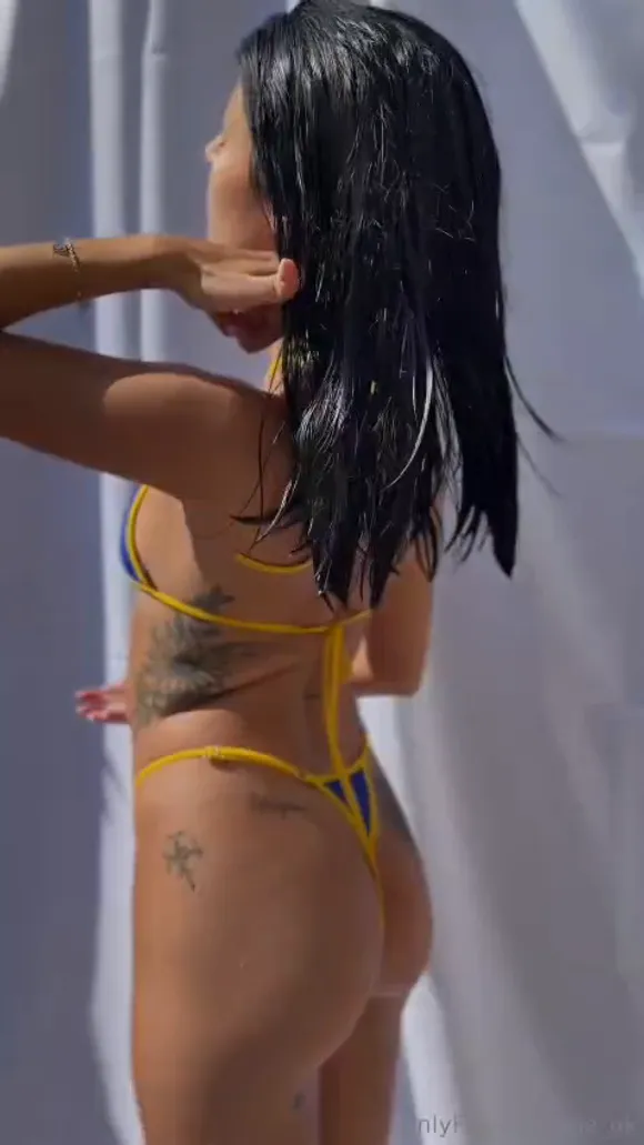 Be_ok Yellow String Bikini Tease OnlyFans Video Leaked