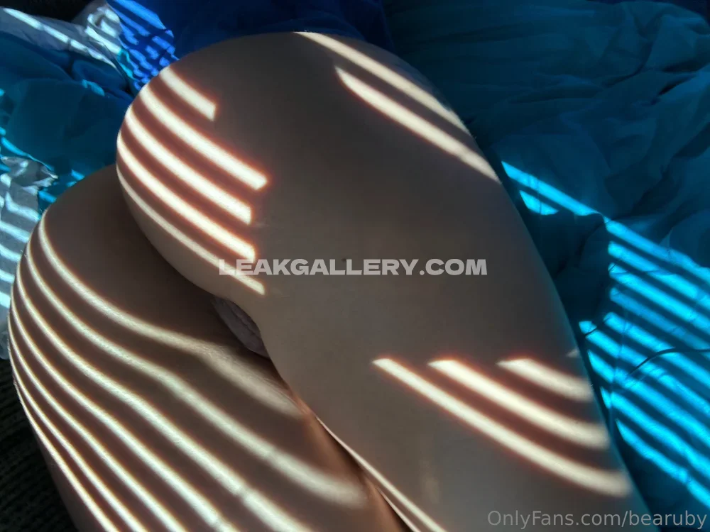 Bearuby Naked Ass On Bed OnlyFans Photo Leaked