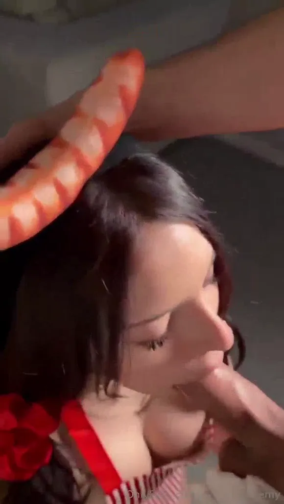 Belindanohemy Red Striped Bikini Tease OnlyFans Video Leaked