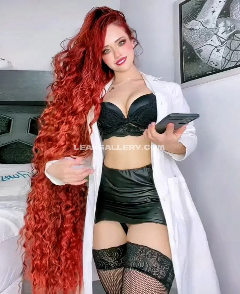 Belladuenas Red Hair Lab Coat Tease OnlyFans Photo Leaked