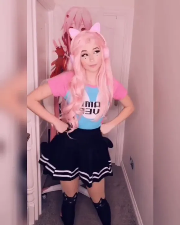 Belle Delphine Pink Hair Cat Ears Pose OnlyFans Video Leaked