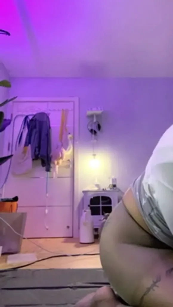 Bigcatmia Ass Up With Dildo OnlyFans Video Leaked