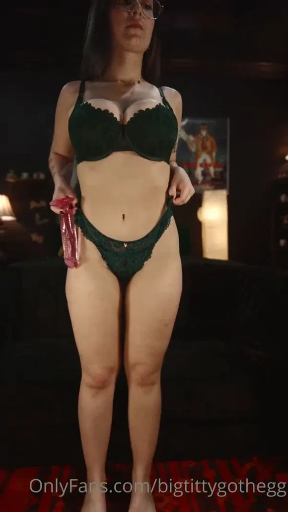 Bigtittygothegg Green Lace Bra Tease OnlyFans Video Leaked