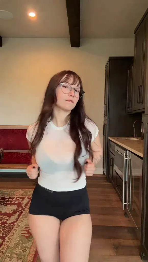 Bigtittygothegg Wet White Top Tease OnlyFans Video Leaked