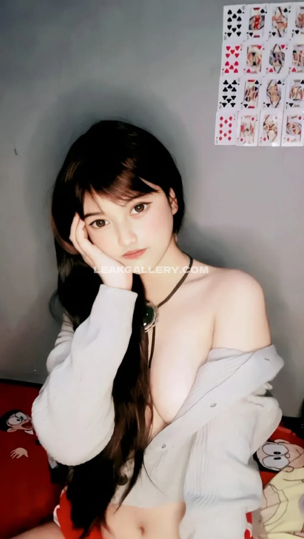 Billahasibuann Off Shoulder Top Tease OnlyFans Photo Leaked