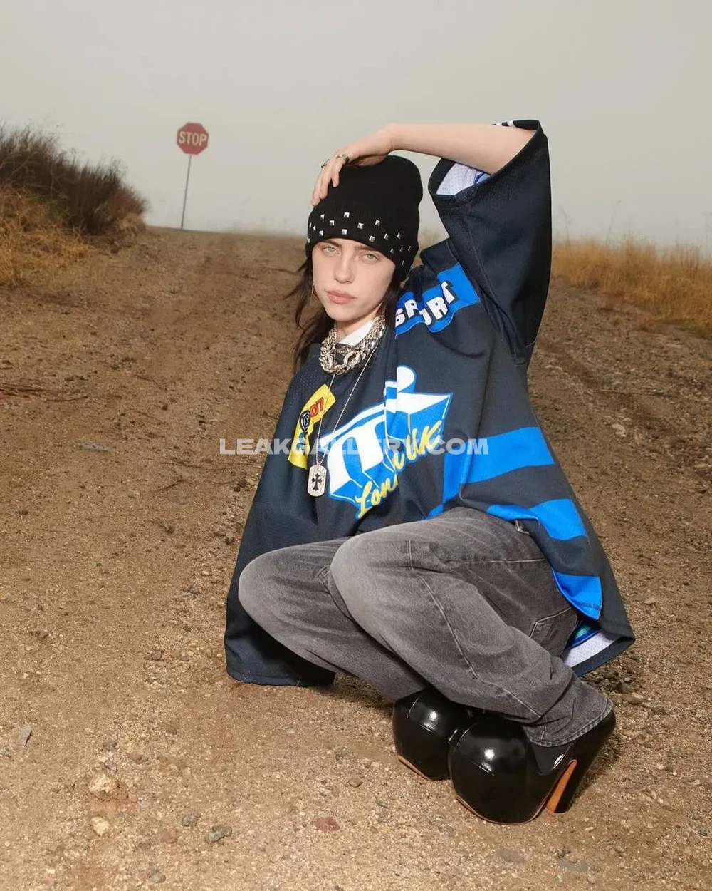 Billie_eilish Crouching In Jersey And Beanie OnlyFans Photo Leaked