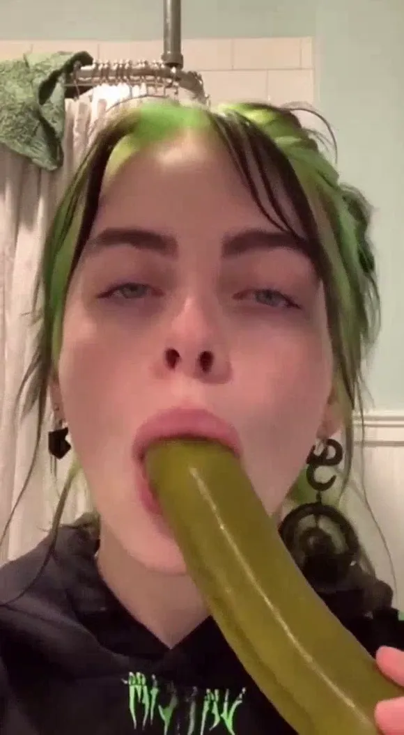 Billie_eilish Green Hair Pickle Tease OnlyFans Video Leaked