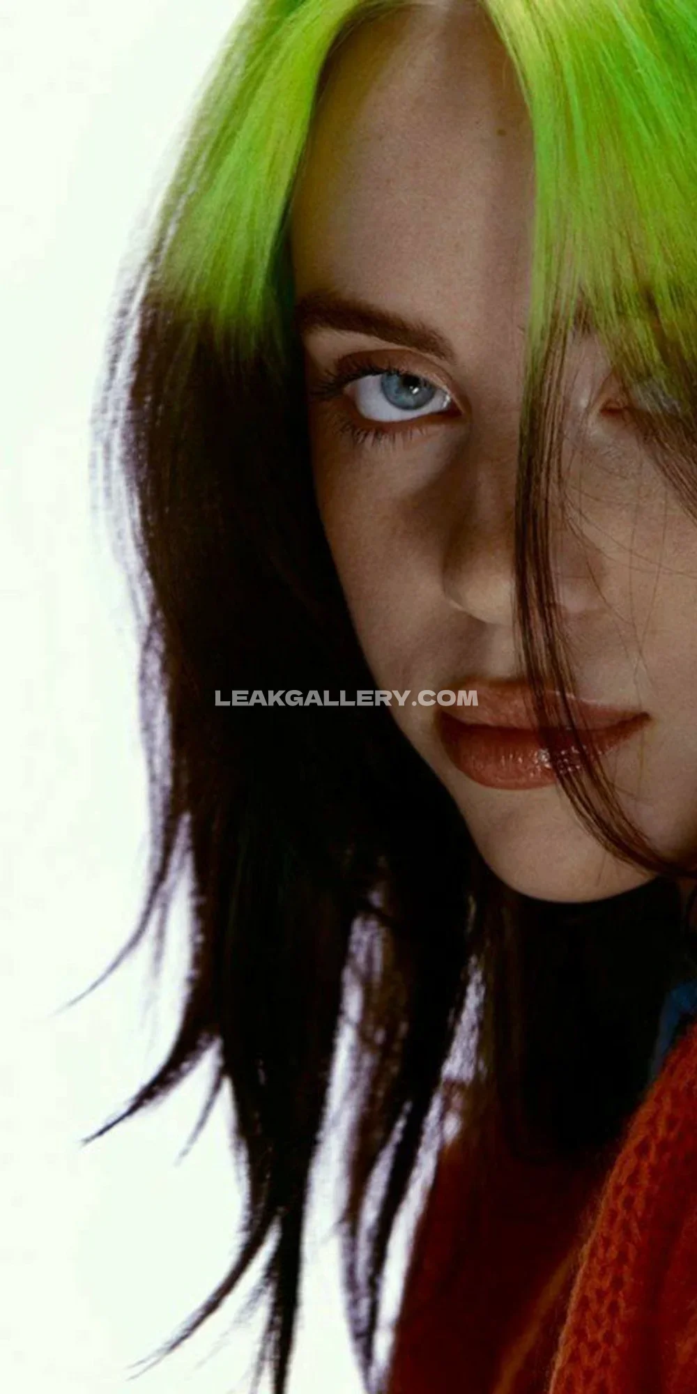 Billie_eilish Green Hair Close Up OnlyFans Photo Leaked