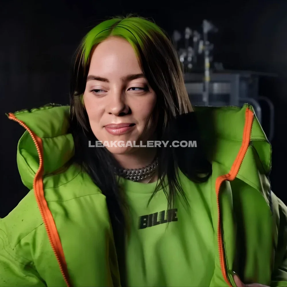 Billie_eilish Green Jacket Smirk OnlyFans Photo Leaked