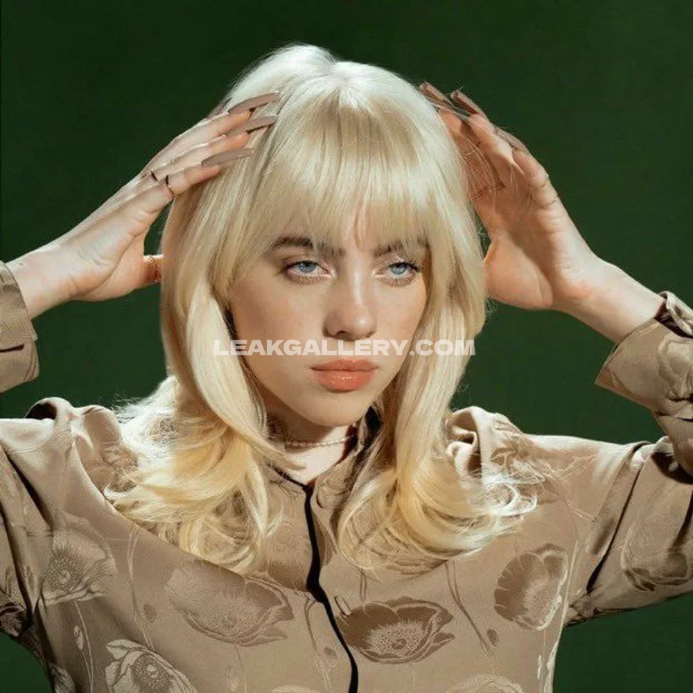Billie_eilish Blonde Hair Pose OnlyFans Photo Leaked