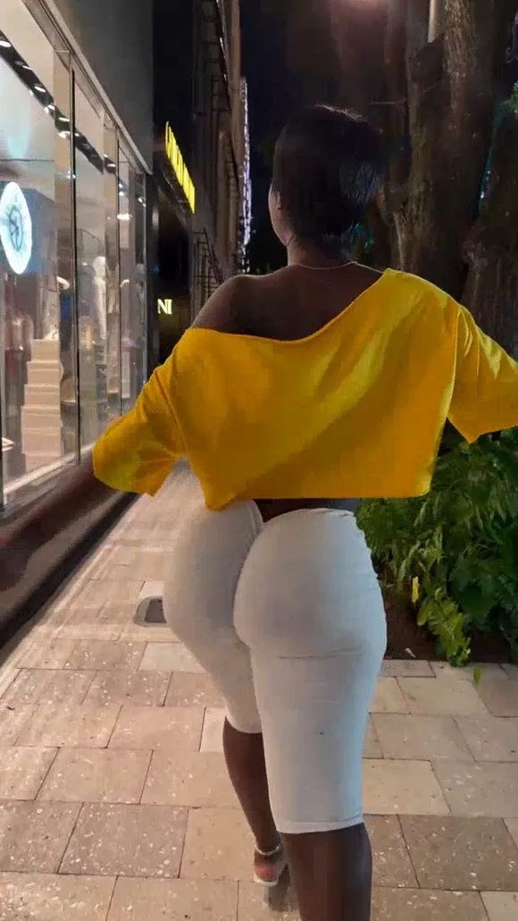 Bimbonique Tight White Shorts Ass OnlyFans Video Leaked