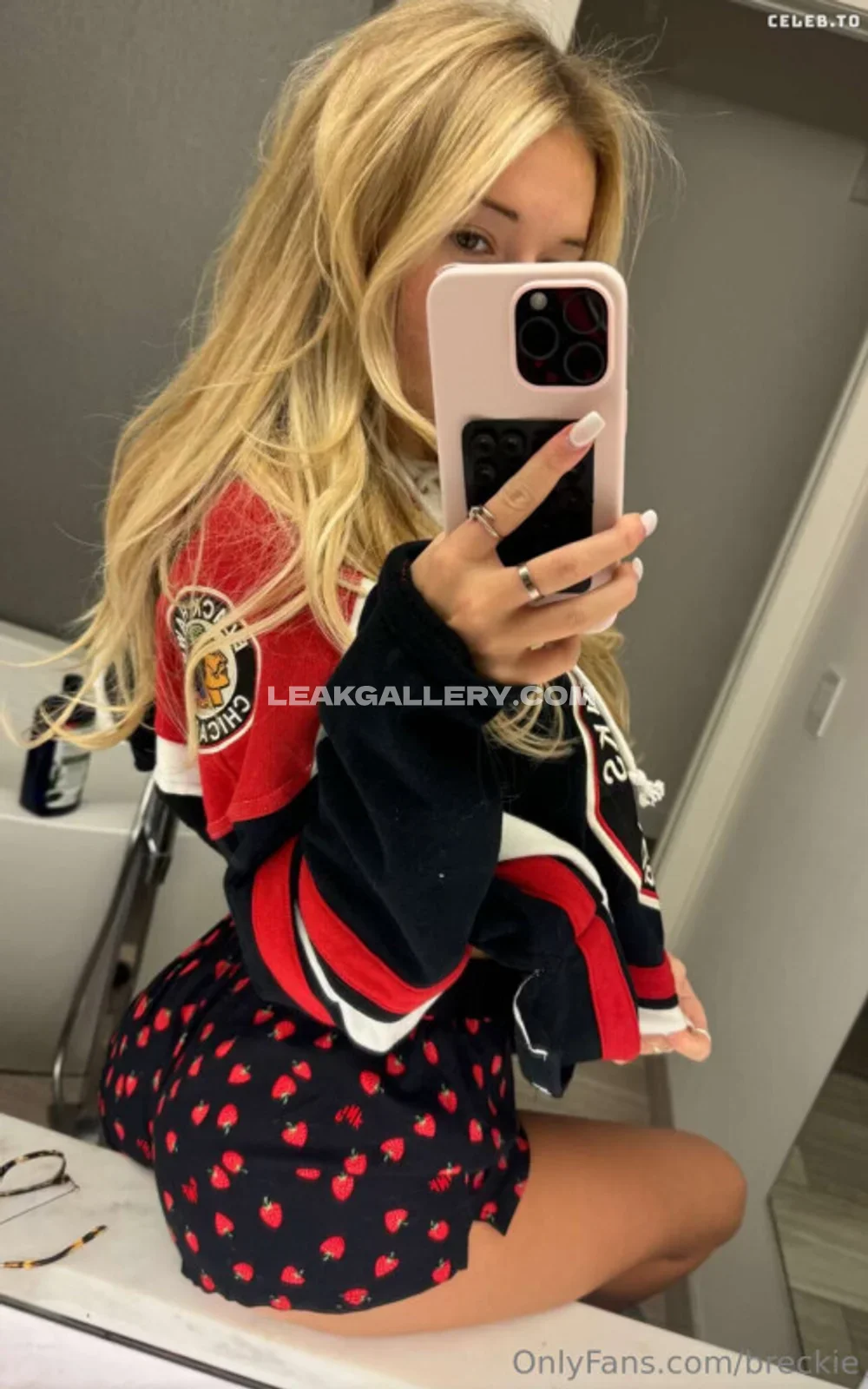 Breckie / Breckiehill Exclusive Leaked Nude OnlyFans #13599198