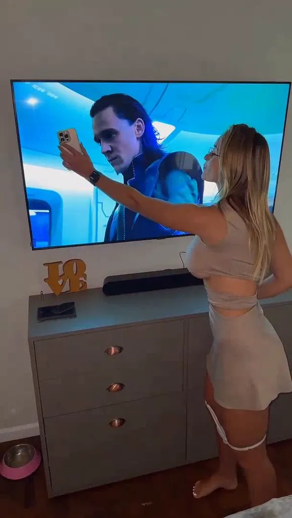 Britneybabe84 Side View Selfie Pose OnlyFans Video Leaked