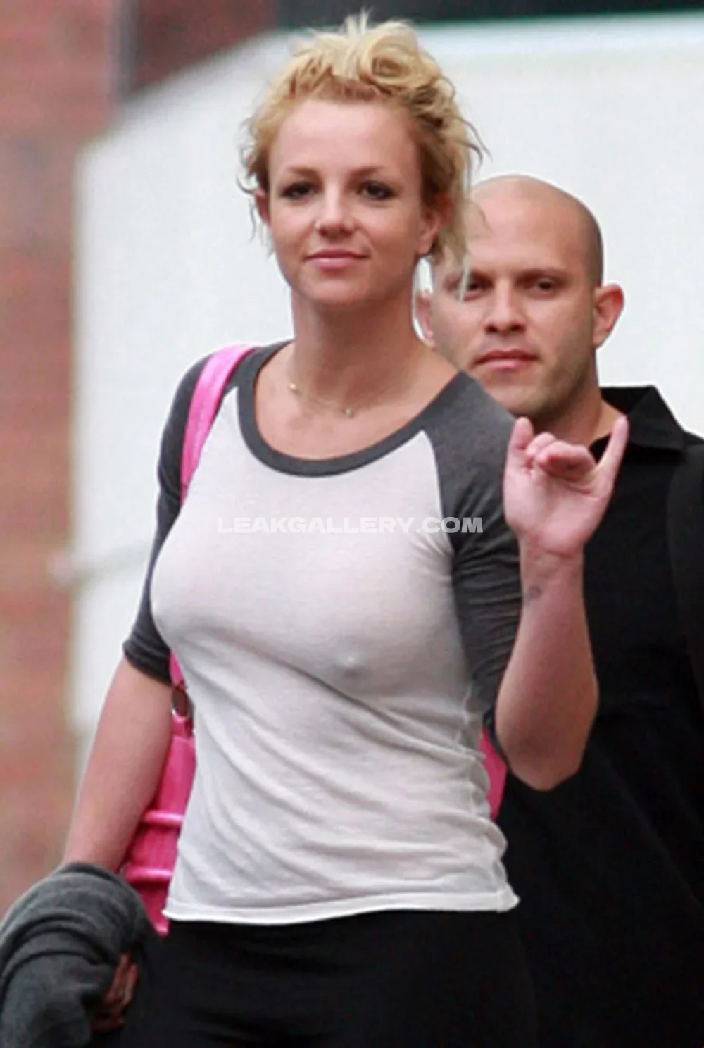 Britneyspears Casual Street Walk OnlyFans Photo Leaked