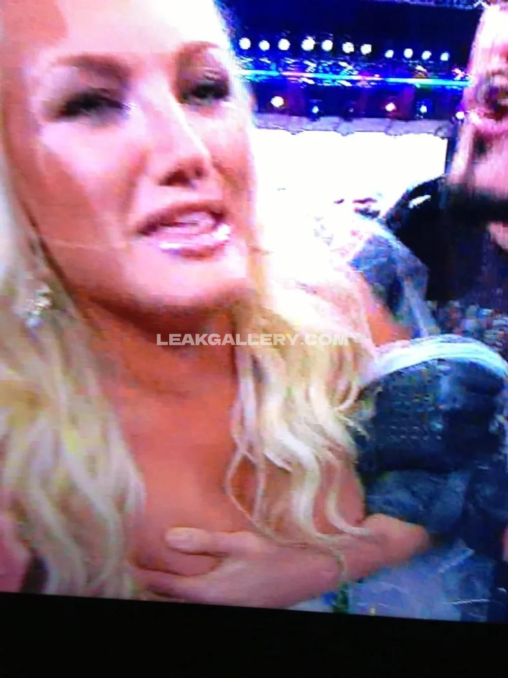 Brooke_hogan Blonde Hair Close Up OnlyFans Photo Leaked