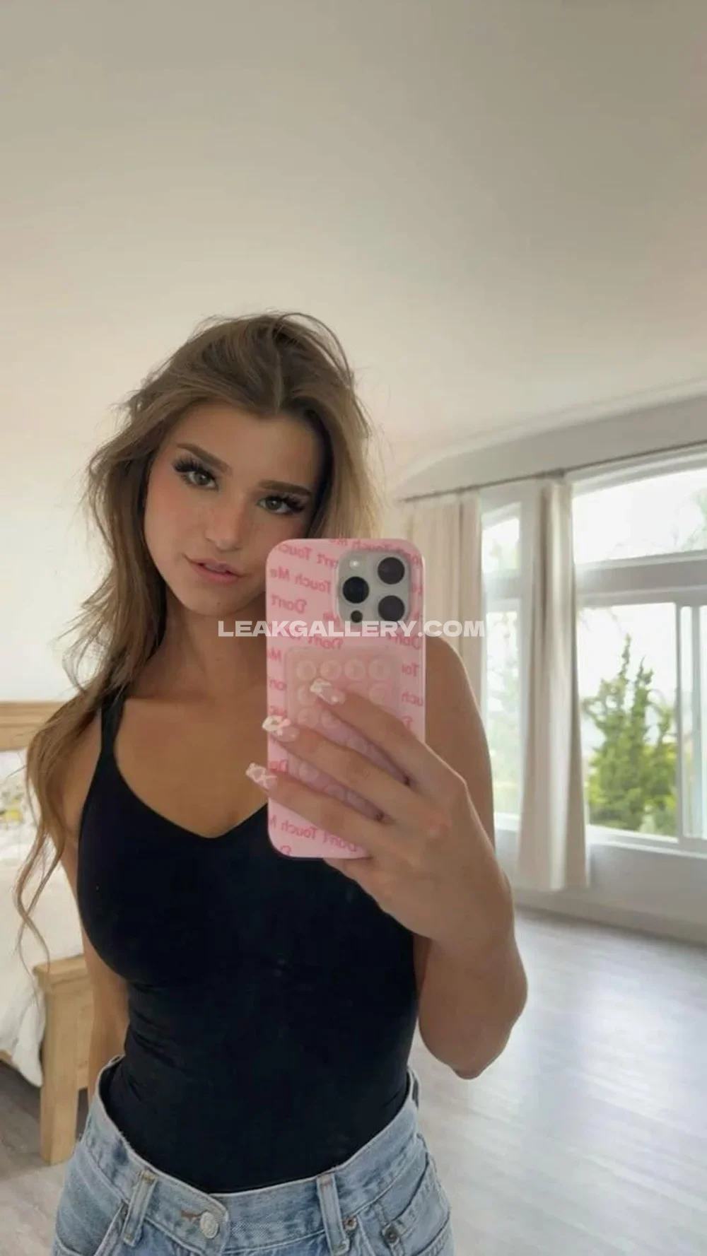 Brookemonk Black Bodysuit Mirror Selfie OnlyFans Photo Leaked