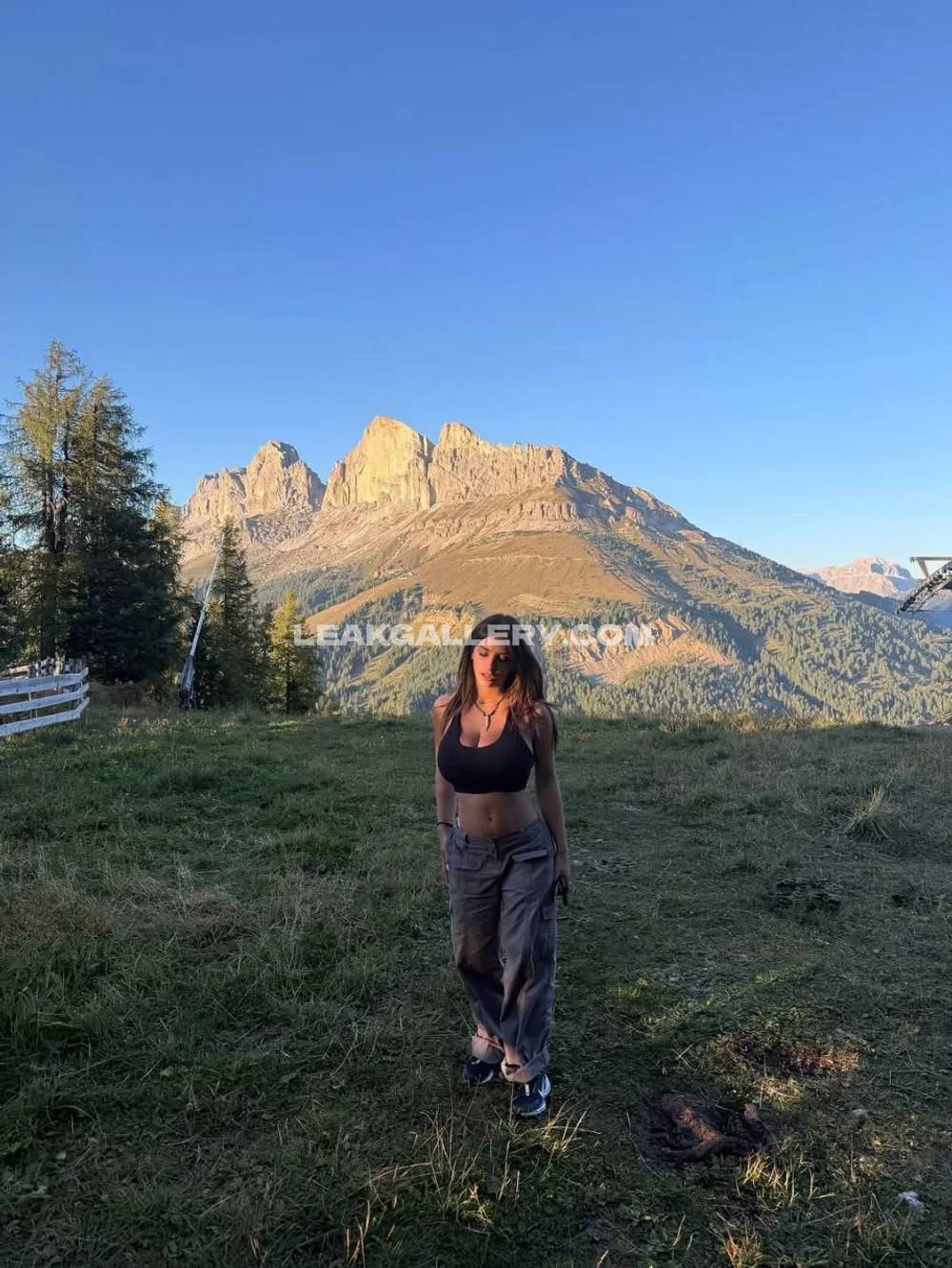 Bufalika Outdoor Crop Top Walk OnlyFans Photo Leaked