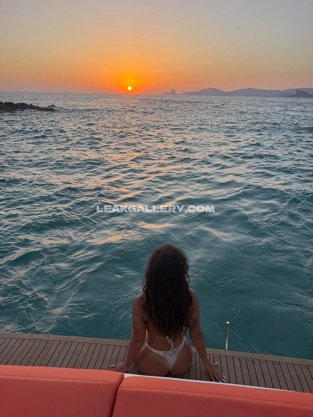 Bufalika White Bikini Sunset View OnlyFans Photo Leaked