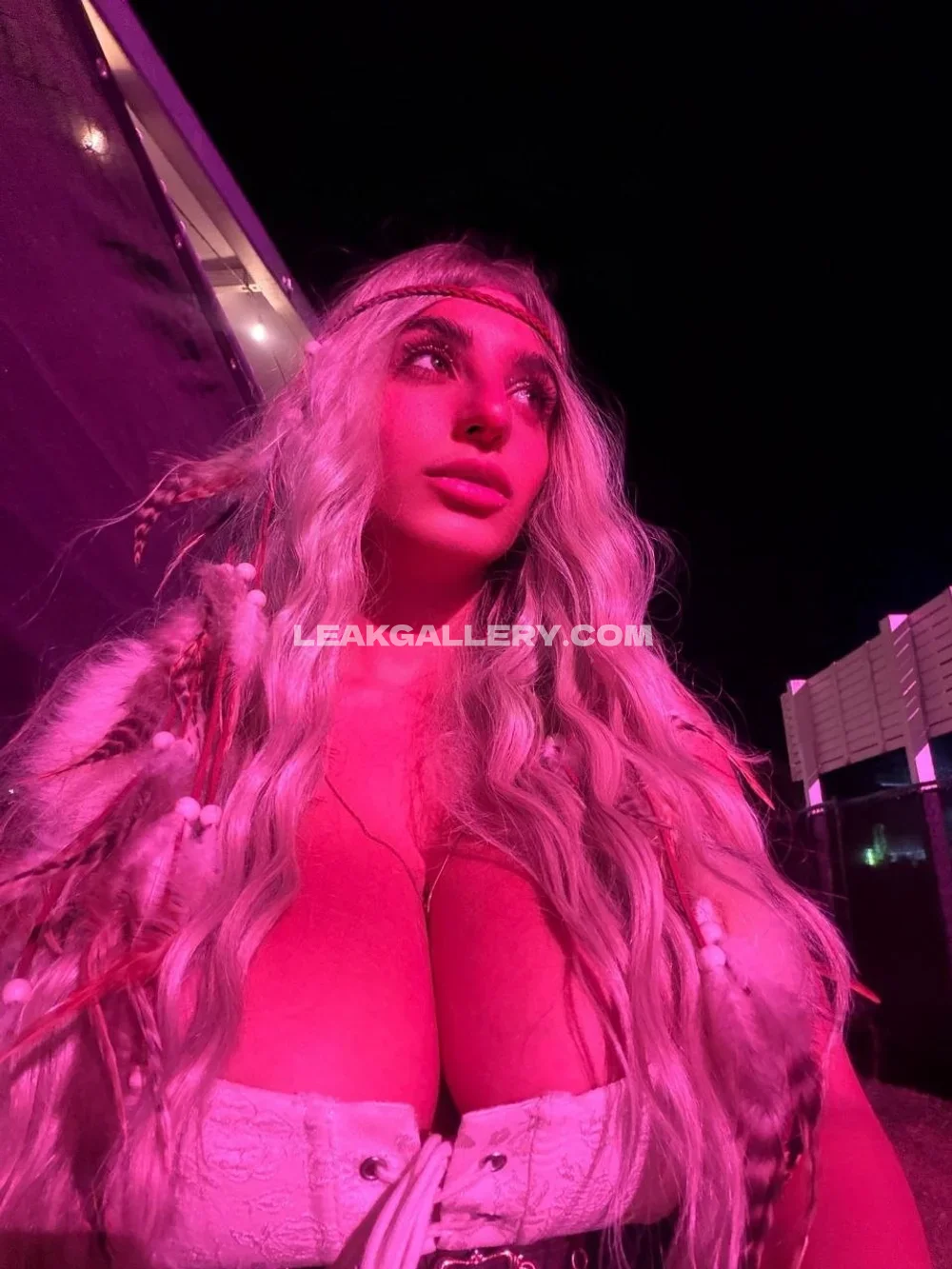 Bufalika Naked Boobs Under Feathered Cape OnlyFans Photo Leaked