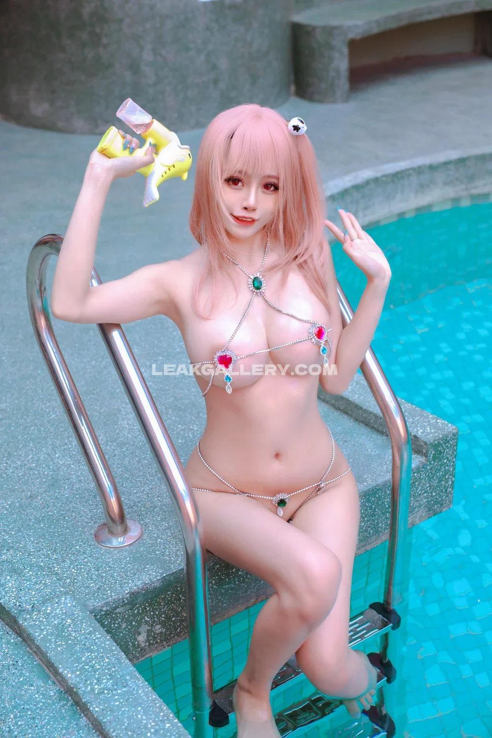 Byoruu Poolside Jewel Bodychain OnlyFans Photo Leaked