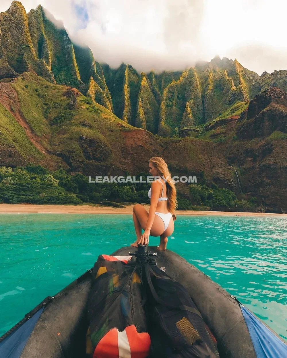 Carolinezalog Bikini On Boat OnlyFans Photo Leaked