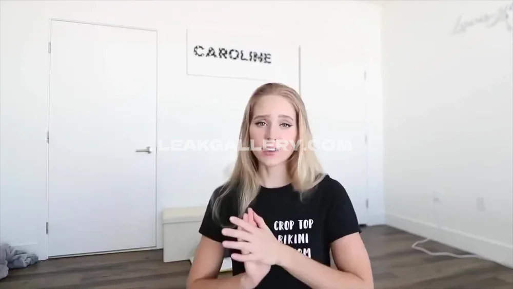 Carolinezalog Black Crop Top Talk OnlyFans Photo Leaked