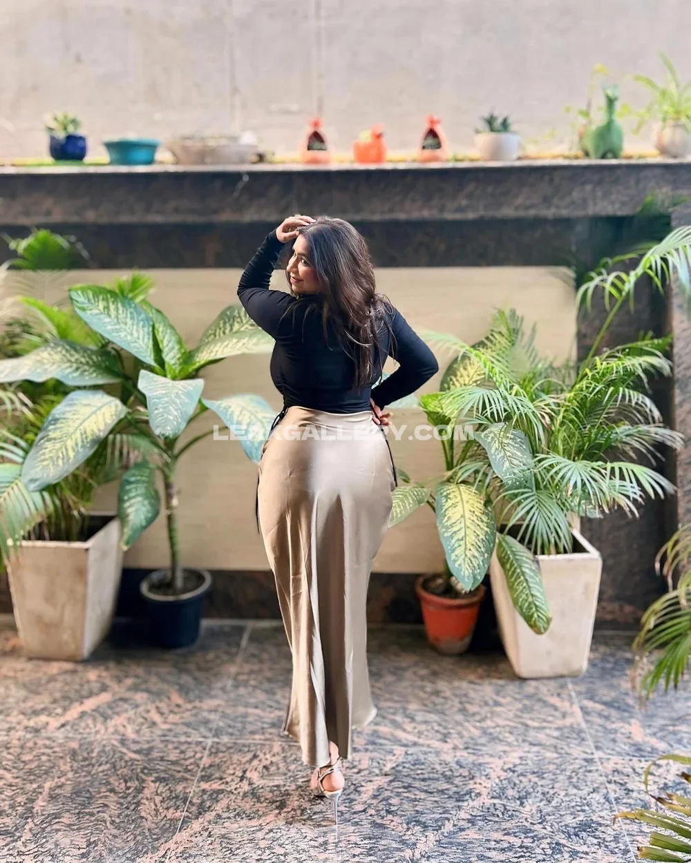 Charusharma0108 Silk Skirt Pose OnlyFans Photo Leaked