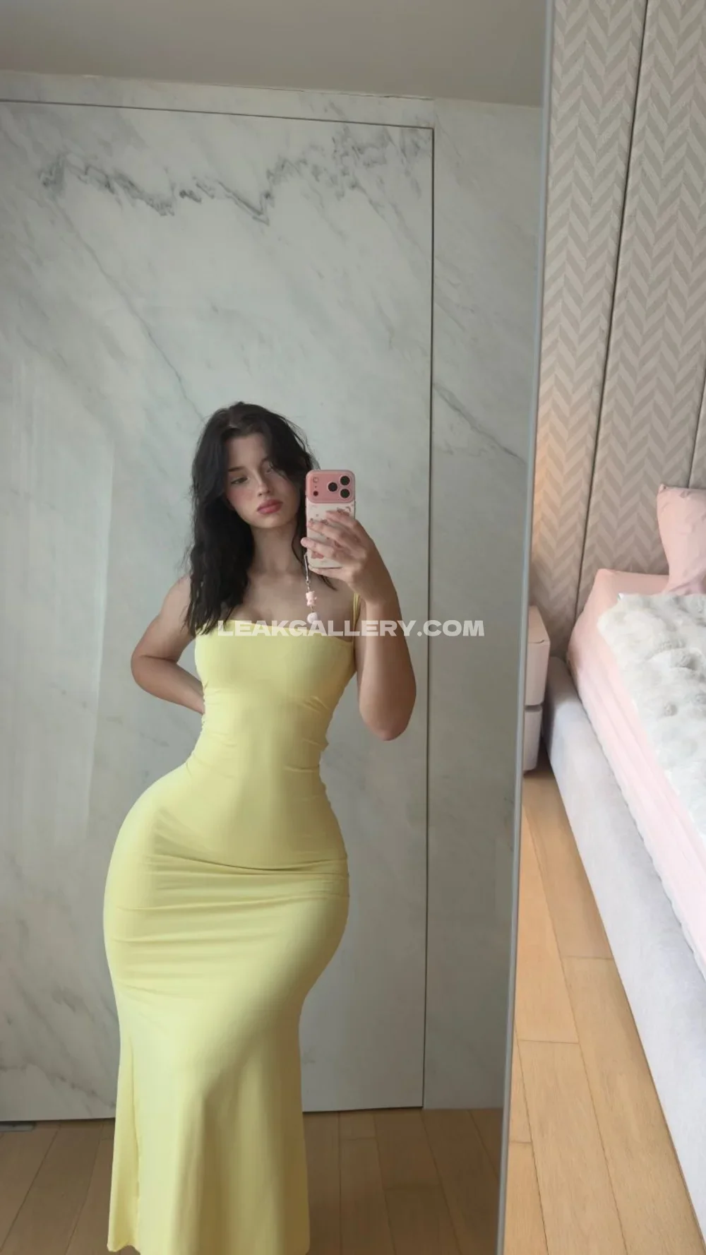 Cherryxft Yellow Dress Mirror Selfie OnlyFans Photo Leaked